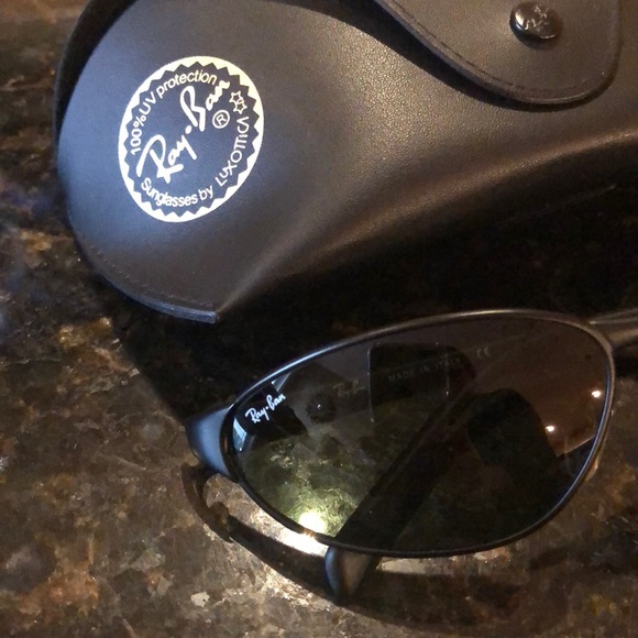 Ray Ban Sunglasses - Picture 3 of 3